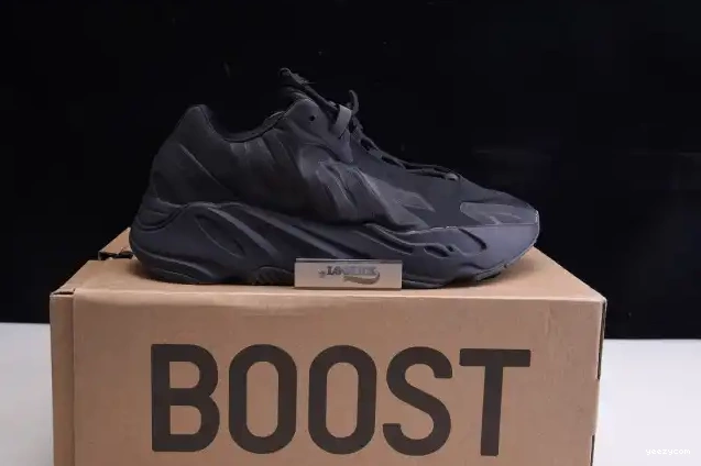 Yeezy Boost FV4440 700 Adidas Black MNVN Triple 0429